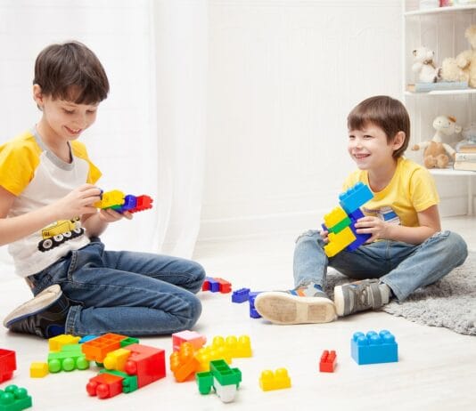 Matematyka na wesoło – liczenie skoków, klasków i kroków