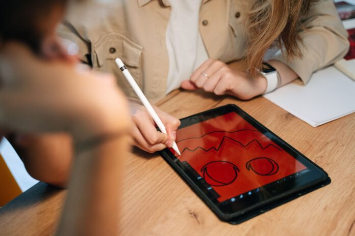 Czy tablet w nagrodę za pójście do przedszkola ma sens odpowiedzi na pytania o elektroniczne marchewki