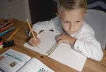 Jak dostosować naukę pisania do możliwości ucznia w pierwszej klasie? Jak dostosować naukę pisania do możliwości ucznia w pierwszej klasie?
